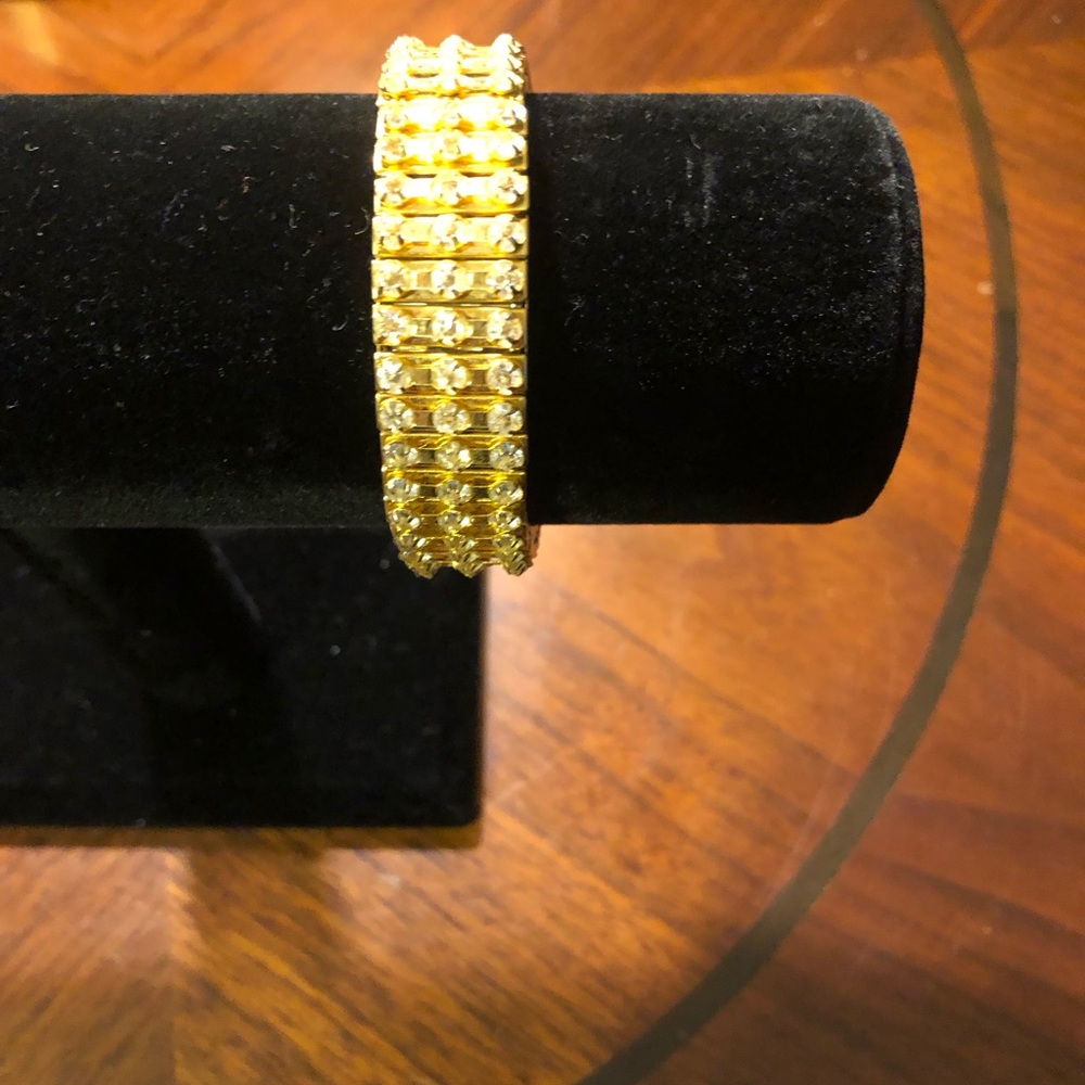 Elegant Gold Color Bracelet